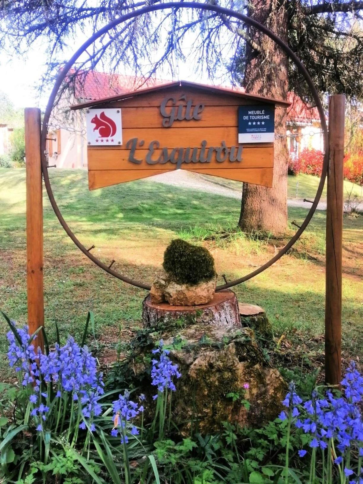 Villa L'Esquirou Du Secadou Castels Esterno foto